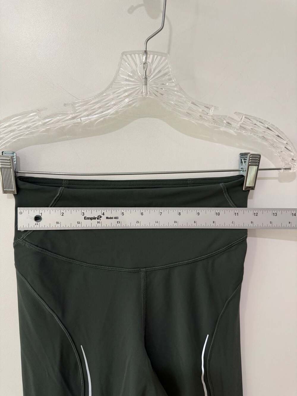 Lululemon Base Pace High-Rise Reflective Tight 25"
 Sz 4 - Picture 8 of 10